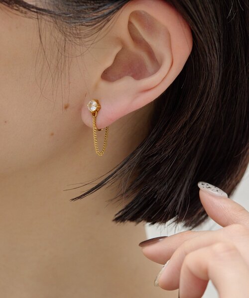 ear PAPILLONNER(イアパピヨネ)の「《WEB&一部店舗限定/ステンレス》クリスタルチェーンイヤリング(イヤリング・レディース・シルバー/ゴールド・FREE)」の14枚目の写真