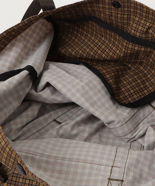 Gramicci（グラミチ）の「UTILITY TOTE BAG（トートバッグ・メンズ・ネイビー/ブラウン・F）」の5枚目の写真