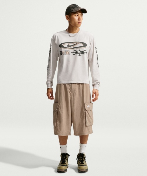 NIKE(ナイキ)の「ナイキ スポーツウェア ロングスリーブ Tシャツ / Nike Sportswear Long-Sleeve T-Shirt IO1399-072 Light Bone(Tシャツ/カットソー・メンズ・オフホワイト・2XL/XL/S/M/L)」の4枚目の写真