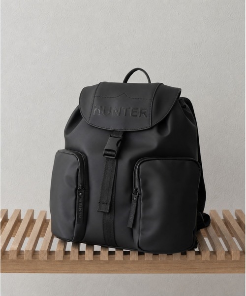 HUNTER(ハンター)の「HUNTER オリジナル ライトウェイト ラバライズド ラージ バックパック(バックパック/リュック・レディース・ブラック・FREE)」の1枚目の写真