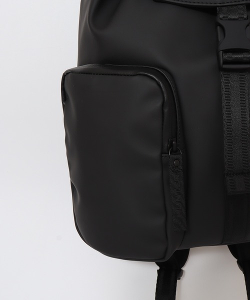 HUNTER(ハンター)の「HUNTER オリジナル ライトウェイト ラバライズド ラージ バックパック(バックパック/リュック・レディース・ブラック・FREE)」の5枚目の写真