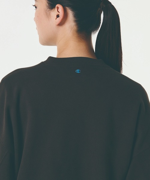 Champion（チャンピオン）の「【Champion/チャンピオン】【ZOZOTOWN先行販売！！カラー別注】レディース クルーネックスウェットシャツ（スウェット・レディース・オートミール/ブラック系その他/ネイビー系1・MEDIUM/LARGE）」の18枚目の写真
