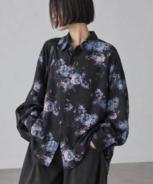 CIAO(チャオ)の「【ciao】ルーズシルエット オーバーサイズ とろみシャツ 柄シャツ(シャツ/ブラウス・レディース・ベージュ系その他/ブラック系その他/ブラック×イエロー/オリーブ/カーキブラウン/ホワイト系その他2/ブラック×ホワイト/ブラウン系その他/ホワイト系その他/ブラック/アッシュグレー/ブラック×ブルー・L/M)」の7枚目の写真