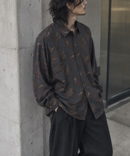 CIAO(チャオ)の「【ciao】ルーズシルエット オーバーサイズ とろみシャツ 柄シャツ(シャツ/ブラウス・レディース・ベージュ系その他/ブラック系その他/ブラック×イエロー/オリーブ/カーキブラウン/ホワイト系その他2/ブラック×ホワイト/ブラウン系その他/ホワイト系その他/ブラック/アッシュグレー/ブラック×ブルー・L/M)」の8枚目の写真