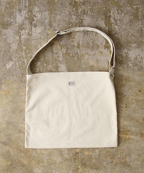 coen（コーエン）の「キャンバスビッグショルダーバッグ（ショルダーバッグ・メンズ・オフホワイト/ブラウン/ケリー/ネイビー・FREE）」の13枚目の写真