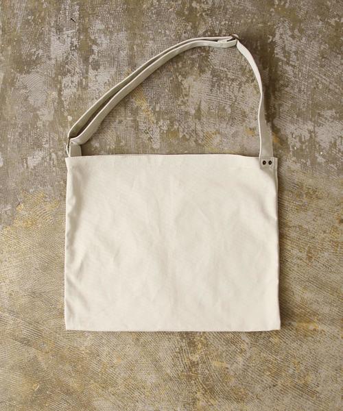 coen（コーエン）の「キャンバスビッグショルダーバッグ（ショルダーバッグ・メンズ・オフホワイト/ブラウン/ケリー/ネイビー・FREE）」の14枚目の写真