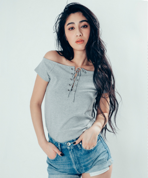 GYDA(ジェイダ)の「フロントレースアップオフショルTOPS(Tシャツ/カットソー・レディース・ホワイト/グレー/その他/ブラック・FREE)」の3枚目の写真