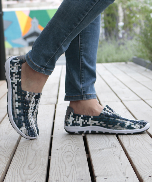 Rock Spring（ロックスプリング）の「ROCK SPRING "CAPE HORN" カジュアルウーブンシューズ(RS-167)（スリッポン・レディース・ホワイト×ネイビー/グリーン/ネイビー/ピンク/グレー/ピンク系その他/シルバー/ブルー系その他/ブルー/ブラック/ストライプ/ライトグリーン/ホワイト系その他/ブルー系その他2/ネイビー系/ダークグリーン・39/37/38/36/35/38h）」の3枚目の写真