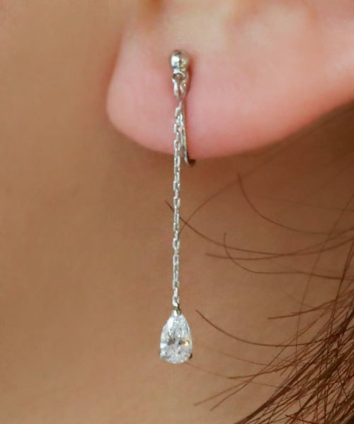 colleca la（コレカラ）の「ループフィット・小粒ストーンのチェーンイヤリング（イヤリング・レディース・シルバー/ゴールド・FREE）」の5枚目の写真