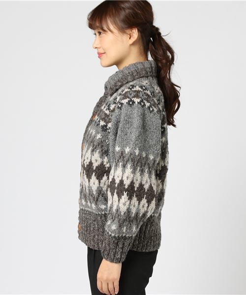 CUBE SUGAR(キューブシュガー)の「手編みカウチン襟付きドルマンカーディガン(カーディガン/ボレロ・レディース・アイボリー/トップグレー/マルチ・M)」の6枚目の写真