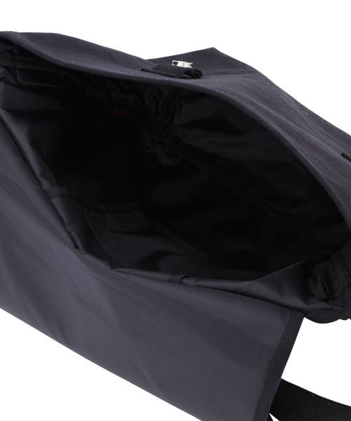 X-girl（エックスガール）の「STAR STITCH SHOULDER BAG（ショルダーバッグ・レディース・ブラック/グリーン/ピンク・ONE SIZE）」の7枚目の写真