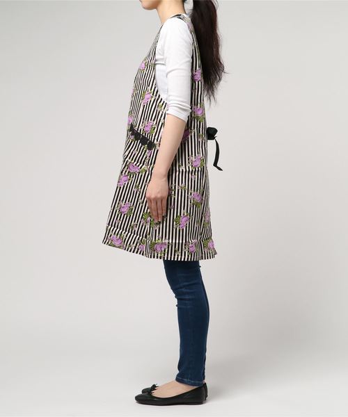ANNA SUI（アナスイ）の「クラシックローズ・キッチンエプロン