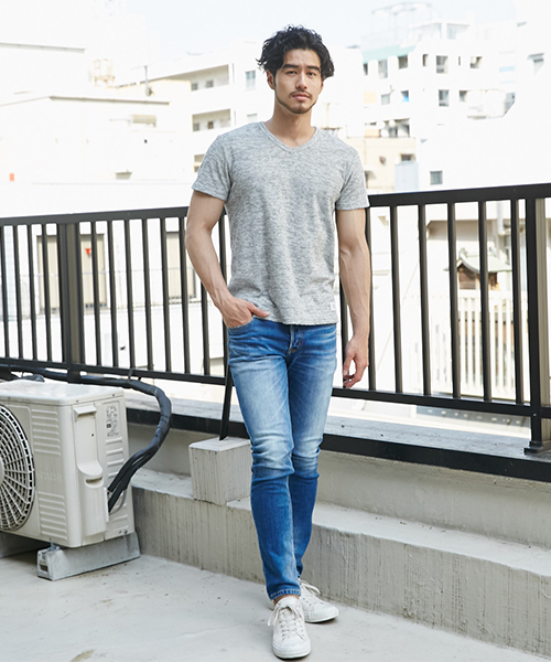 AZUL by moussy(アズールバイマウジー)の「スラブパイルVネック半袖T(Tシャツ/カットソー・メンズ・トップグレー/ホワイト/ネイビー/ブルー系その他・LARGE/MEDIUM/SMALL/X-LARGE/X-SMALL)」の15枚目の写真