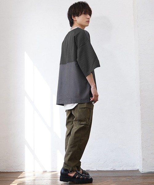 MinoriTY(マイノリティ)の「【MinoriTY】バイカラー切り替えビッグTシャツ メンズ 無地tシャツ 夏服 秋服 オーバーサイズ ルーズシルエット(Tシャツ/カットソー・メンズ・ブラック系その他/グレー系その他/ブルー系その他/レッド系その他/グレー系その他2/ブルー系その他2/ブラック系その他2・M/L/S)」の14枚目の写真