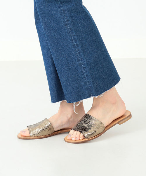 Ray BEAMS（レイビームス）の「FABIO RUSCONI / パイソン フラット サンダル（サンダル・レディース・その他・38/39/35/36/37）」の5枚目の写真