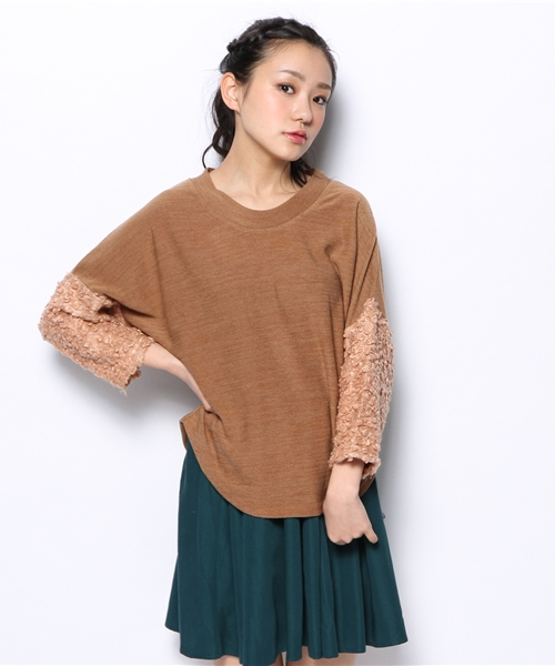 mystic（ミスティック）の「袖モコモコP/O（Tシャツ/カットソー・レディース・チャコールグレー/ブラック/ピンクベージュ/ブルー/オフホワイト/キャメル・ﾌﾘ-）」の5枚目の写真