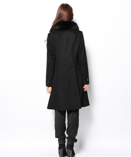 Soareak(ソアリーク)の「FOXファーツキカシミヤコート(その他アウター・レディース・キャメル/ブラック・SMALL/MEDIUM)」の5枚目の写真