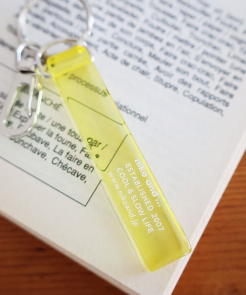 niko and...(ニコアンド)の「オリジナルホテルキーリング(キーホルダー・レディース・ライトブルー/ブラウン/ピンク/セージグリーン/ライトイエロー/ホワイト/オレンジ/イエロー/ブルー・0)」の7枚目の写真