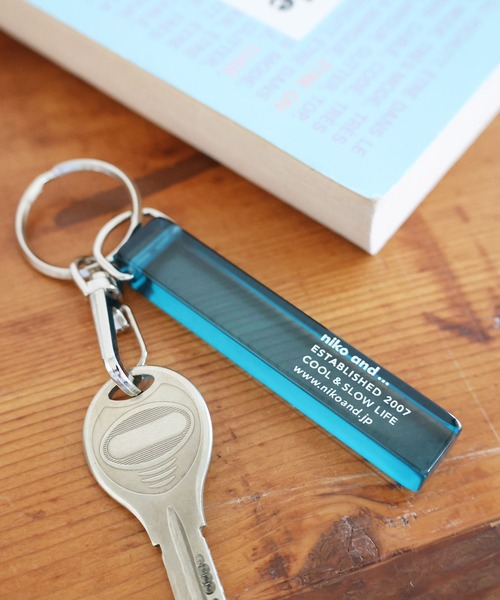 niko and...(ニコアンド)の「オリジナルホテルキーリング(キーホルダー・レディース・ライトブルー/ブラウン/ピンク/セージグリーン/ライトイエロー/ホワイト/オレンジ/イエロー/ブルー・0)」の6枚目の写真