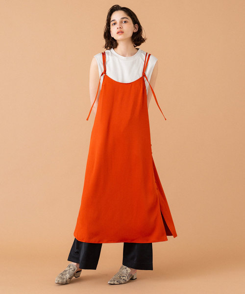 UNITED TOKYO(ユナイテッドトウキョウ)の「サテンスリットキャミワンピース(ワンピース・レディース・ダークブラウン/ブラック/オレンジ・1)」の17枚目の写真