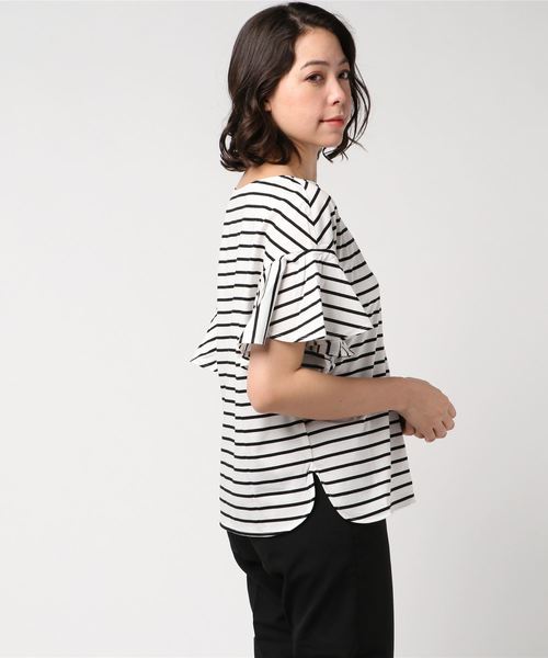 Tiara（ティアラ）の「ボートネックフレアスリーブカットソー（Tシャツ/カットソー・レディース・ブラック/ホワイト×ブラック/レッド/マスタード・FREE）」の15枚目の写真