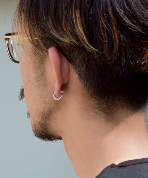 LION HEART(ライオンハート)の「LH for Gift “cloth” Roundピアス(ピアス(片耳用)・メンズ・ホワイト/ブラック/シルバー・ONE SIZE)」の7枚目の写真