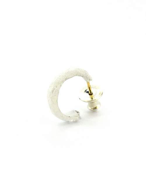 LION HEART(ライオンハート)の「LH for Gift “cloth” Roundピアス(ピアス(片耳用)・メンズ・ホワイト/ブラック/シルバー・ONE SIZE)」の12枚目の写真