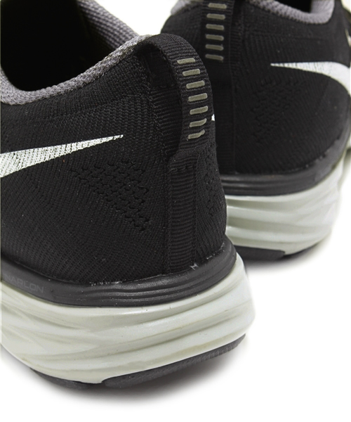NIKE(ナイキ)の「ナイキ ウィメンズ フライニット ルナ2 WMNS NIKE FLYKNIT LUNAR2 620658-010(スニーカー・レディース・ブラック・23.5cm/23cm/24cm/24.5cm)」の7枚目の写真