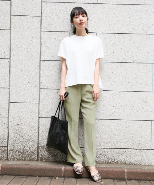 LOWRYS FARM（ローリーズファーム）の「センタープレスフレアパンツ　852112（その他パンツ・レディース・ブラック/ブラウン/グリーン/ライトグレー・FREE）」の6枚目の写真