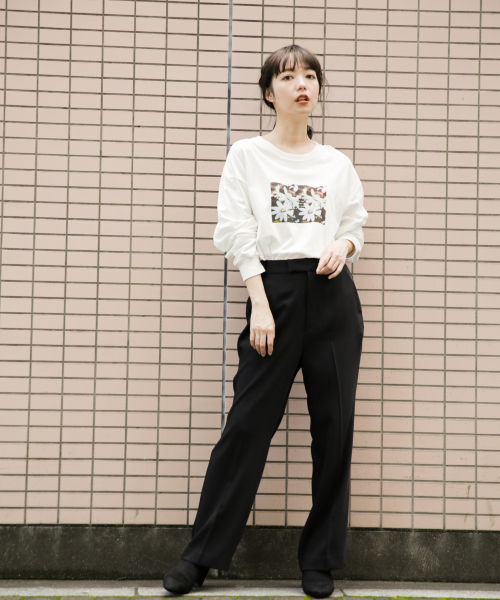 LOWRYS FARM（ローリーズファーム）の「センタープレスフレア