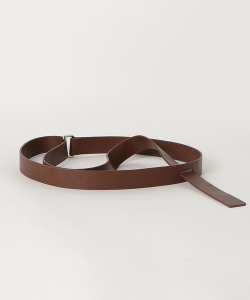 CLANE（クラネ）の「TWIST LEATHER BELT（ベルト・レディース・ブラック/ベージュ・1/2）」の2枚目の写真