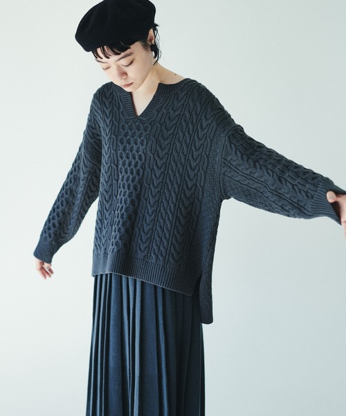 PUAL CE CIN(ピュアルセシン)の「【kanocoさん着用】ケーブルキーネックプルオーバー(ニット/セーター・レディース・ネイビー/グレー/キャメル・FREE)」の7枚目の写真