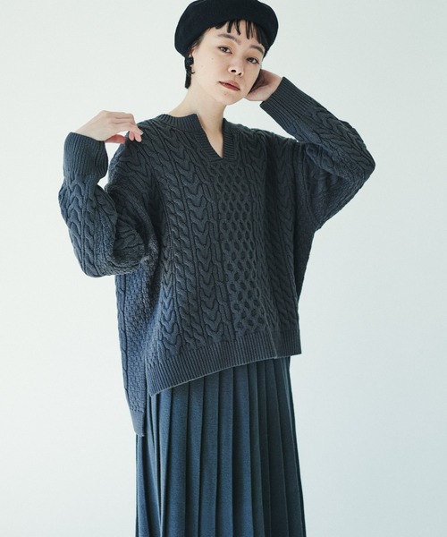 PUAL CE CIN(ピュアルセシン)の「【kanocoさん着用】ケーブルキーネックプルオーバー(ニット/セーター・レディース・ネイビー/グレー/キャメル・FREE)」の4枚目の写真