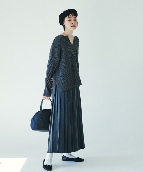 PUAL CE CIN(ピュアルセシン)の「【kanocoさん着用】ケーブルキーネックプルオーバー(ニット/セーター・レディース・ネイビー/グレー/キャメル・FREE)」の8枚目の写真