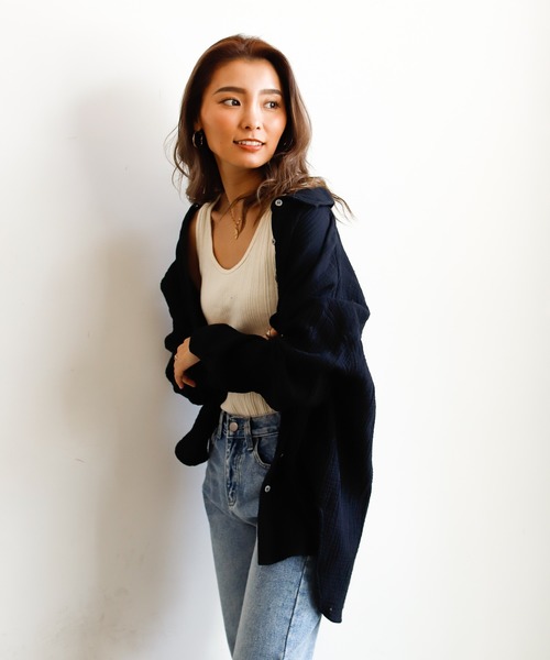 Auntie Rosa Holiday(�A���e�B���[�U�z���f�[)�́yHoliday�z�_�u���K�[�[���[�Y�V���c(�V���c/�u���E�X)