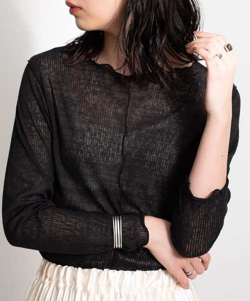 Aunt Marie's（アントマリーズ）の「ソフトシアーメローデザイントップス / AUNT MARIE'S（Tシャツ/カットソー・レディース・ライトグレー/ブラック/ナチュラル・FREE）」の2枚目の写真