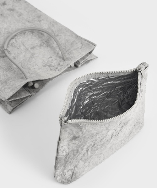 【美品】CHARLES&KEITH レザートートバッグ　グレー Sansa サンサ クラシックダブルハンドルトートバッグ - グレー