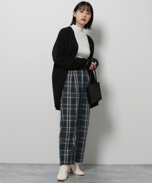 PAGEBOY（ページボーイ）の「モールチェックストレートパンツ（その他パンツ・レディース・グリーン系その他/ブルー系その他・SMALL/MEDIUM）」の3枚目の写真