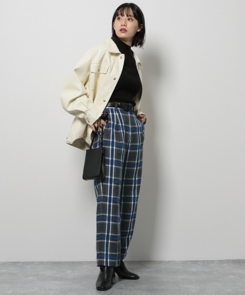 PAGEBOY（ページボーイ）の「モールチェックストレートパンツ（その他パンツ・レディース・グリーン系その他/ブルー系その他・SMALL/MEDIUM）」の5枚目の写真