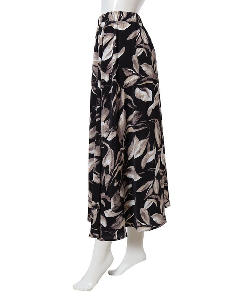 fifth（フィフス）の「ウエストゴムフラワーフレアスカート（スカート・レディース・ホワイト/ブラック・MEDIUM）」の5枚目の写真