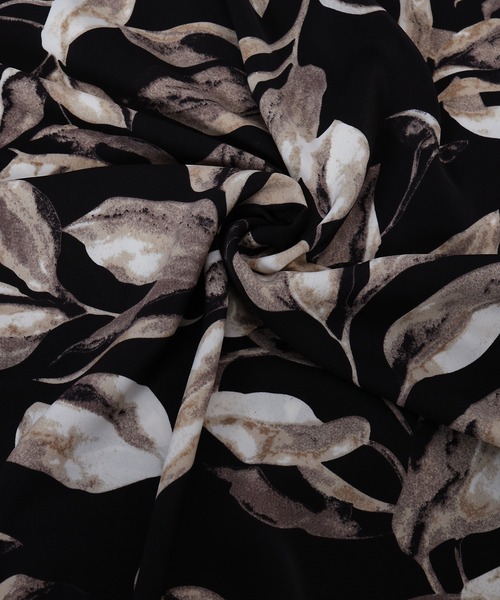 fifth（フィフス）の「ウエストゴムフラワーフレアスカート（スカート・レディース・ホワイト/ブラック・MEDIUM）」の9枚目の写真