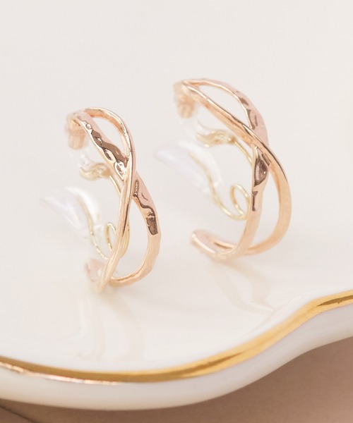 Phoebe（フィービィー）の「【シリーズ累計販売　10,000点突破！】【金属アレルギー対応】【痛くないシリーズ】クロスフープクリスタルループフィットイヤリング（イヤリング・レディース・シルバー/ゴールド/ピンクゴールド・FREE）」の15枚目の写真