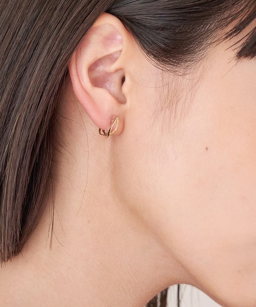 Phoebe（フィービィー）の「【シリーズ累計販売　10,000点突破！】【金属アレルギー対応】【痛くないシリーズ】クロスフープクリスタルループフィットイヤリング（イヤリング・レディース・シルバー/ゴールド/ピンクゴールド・FREE）」の17枚目の写真