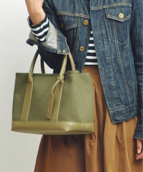 cache cache（カシュ カシュ）の「カシュカシュ cachecache / パーテーションキャンバストートバッグ（トートバッグ・レディース・レンガ/カモフラージュ/グレー系その他/ブルー系その他/ホワイト系その他/グリーン/オレンジ/ブルー/グリーン系その他/ブラック系その他/ブラック系その他2・FREE）」の7枚目の写真