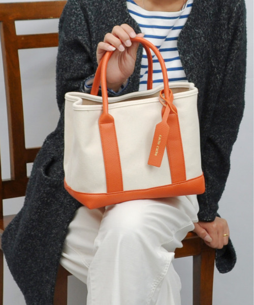 cache cache（カシュ カシュ）の「カシュカシュ cachecache / パーテーションキャンバストートバッグ（トートバッグ・レディース・レンガ/カモフラージュ/グレー系その他/ブルー系その他/ホワイト系その他/グリーン/オレンジ/ブルー/グリーン系その他/ブラック系その他/ブラック系その他2・FREE）」の10枚目の写真