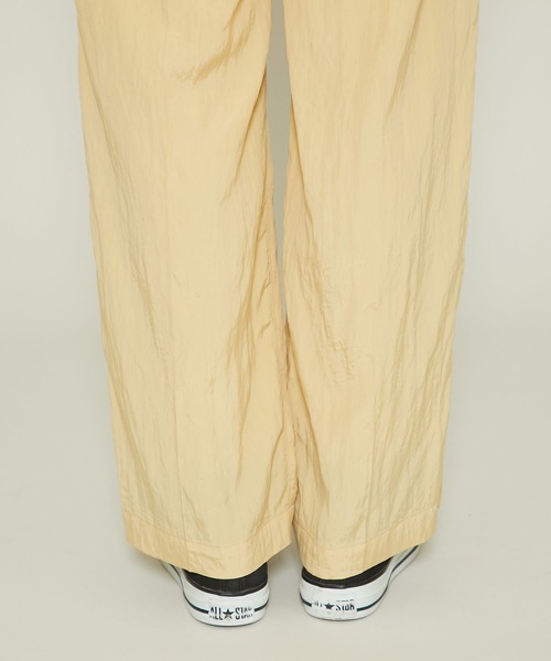 08sircus（ゼロエイトサーカス）の「【08sircus(ゼロハチサーカス）】ヴィスコースワッシャースリットイージーパンツ /S21SL-PT03（その他パンツ・レディース・ネイビー/イエロー・1/0）」の11枚目の写真
