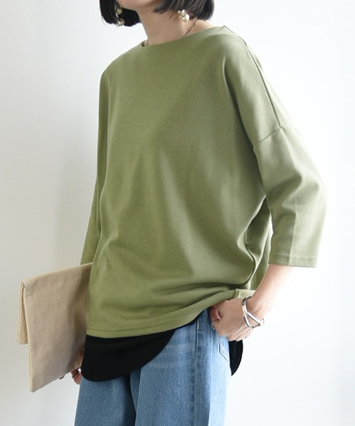 and it_(アンドイット)の「ボートネックコクーンプルオーバー(Tシャツ/カットソー・レディース・ベージュ/チャコールグレー/ライトブラウン/ブラック/オフホワイト/カーキ/ホワイト系1/ホワイト系2/ブラック系1/ブラック系2・M-L)」の10枚目の写真