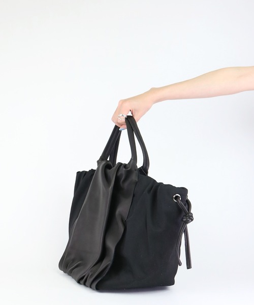 atneK(アトネック)の「【atneK】ナイロンギャザートート(トートバッグ・レディース・ブラック・FREE)」の14枚目の写真