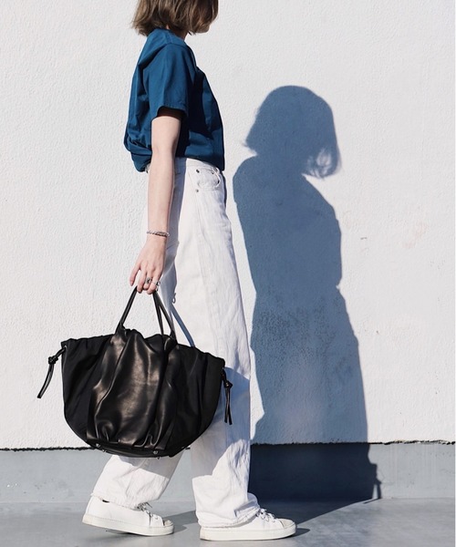 atneK(アトネック)の「【atneK】ナイロンギャザートート(トートバッグ・レディース・ブラック・FREE)」の4枚目の写真