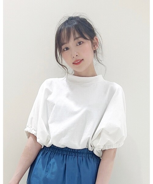 SHOO・LA・RUE（シューラルー）の「◆プチハイネックプルオーバー（Tシャツ/カットソー・レディース・ブラック/イエロー/ライトパープル/ホワイト系/ブラック系2/ネイビー系6・00）」の2枚目の写真